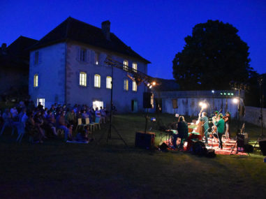 Concert d’été, des Fourmis dans les mains © Maison d’Izieu